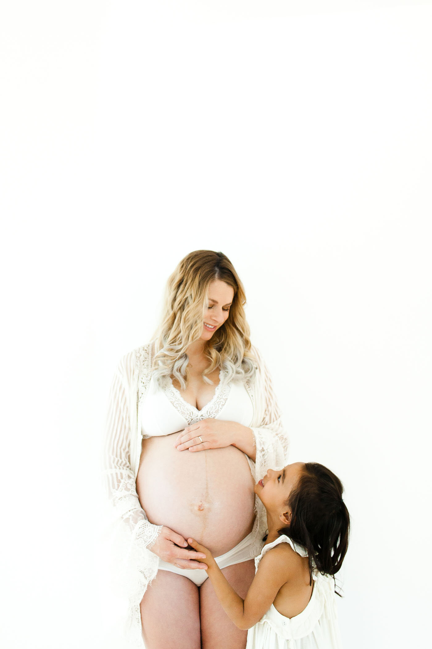 bare-belly-maternity-studio-session_sibling_fletcher-and-co-motherhood-tucson_herman 005.jpg