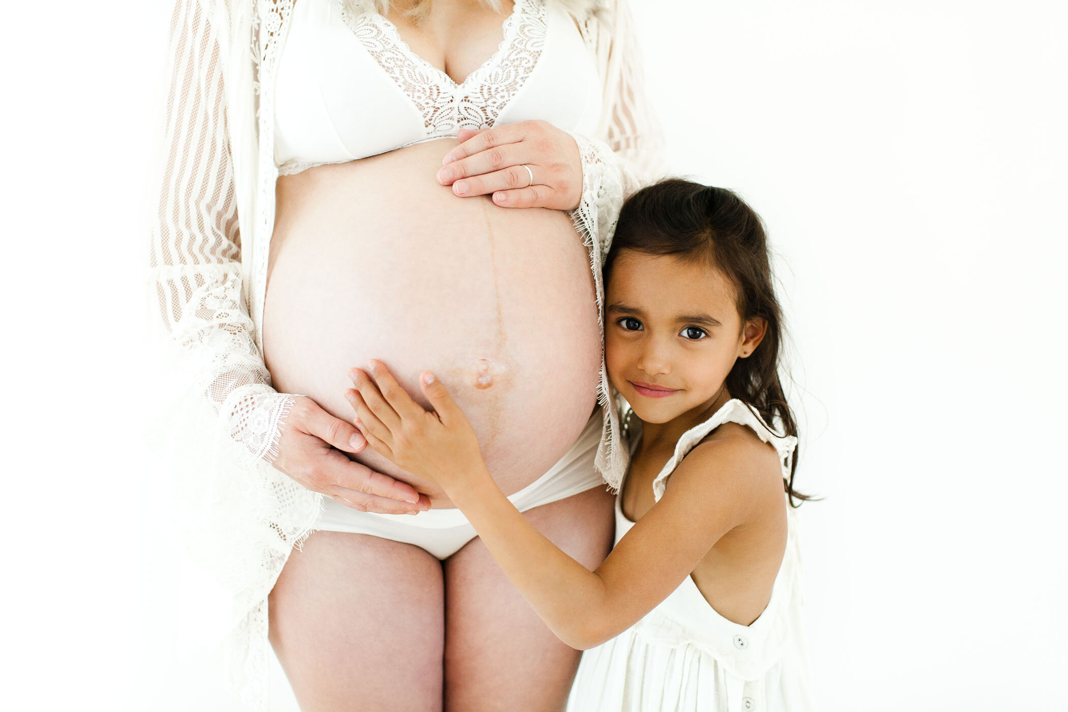 bare-belly-maternity-studio-session_sibling_fletcher-and-co-motherhood-tucson_herman 004.jpg