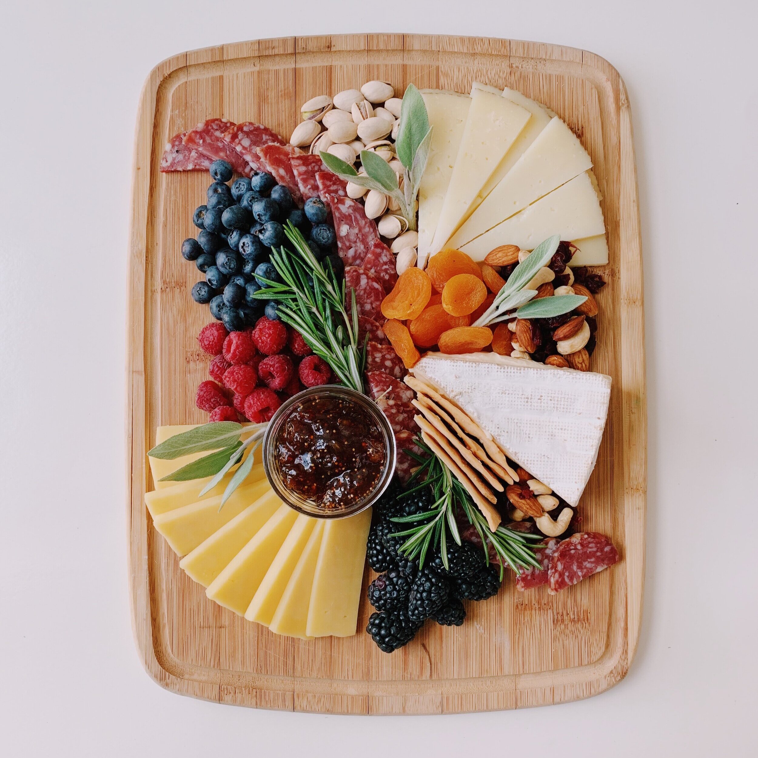 Anniversary Wedding Square Charcuterie Board Serving Tray Large Thick Chopping Plates Great Gift for Christmas Bridal Shower NIUXX Bamboo Cheese Board Tray with 4 Cheese Cutleries