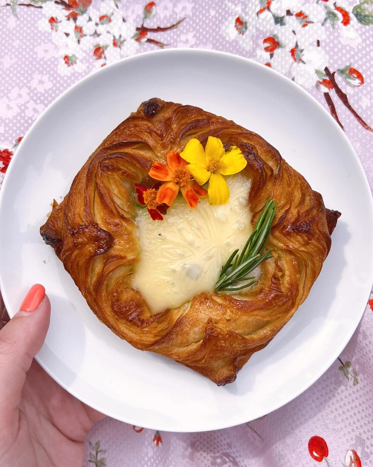 That Cheese Party Tour continues with a dreamy pop-up at @lappartement4f in Brooklyn today! These buttery pastries filled with French brie and fig jam were SO tasty. Such a perfect pairing!

Next up, PALM SPRINGS, CA 🌴 See you Thursday May 18th for 