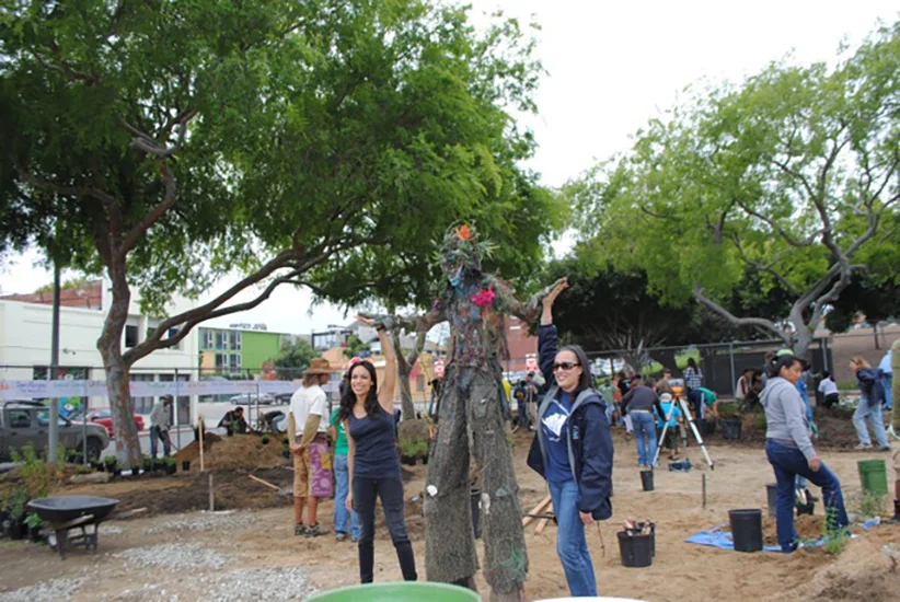 Ro_TreeMan2.jpg