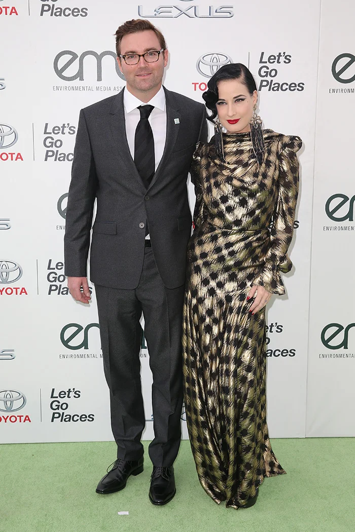 Dita-Von-Teese-Guest-.jpg