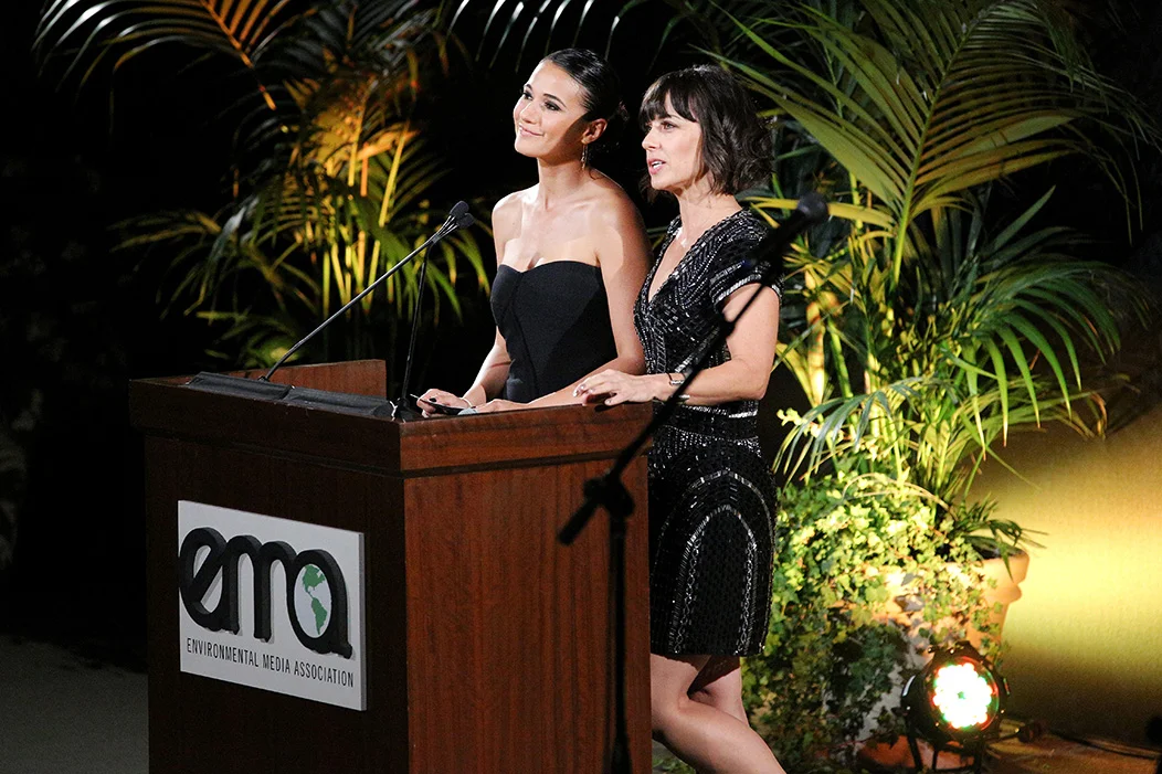 Emmanuelle-Chriqui-Constance-Zimmer-.jpg