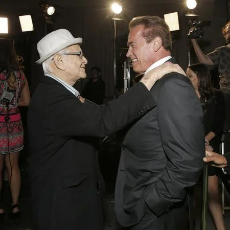 sdut-norman-lear-and-arnold-schwarze-20160906.jpg