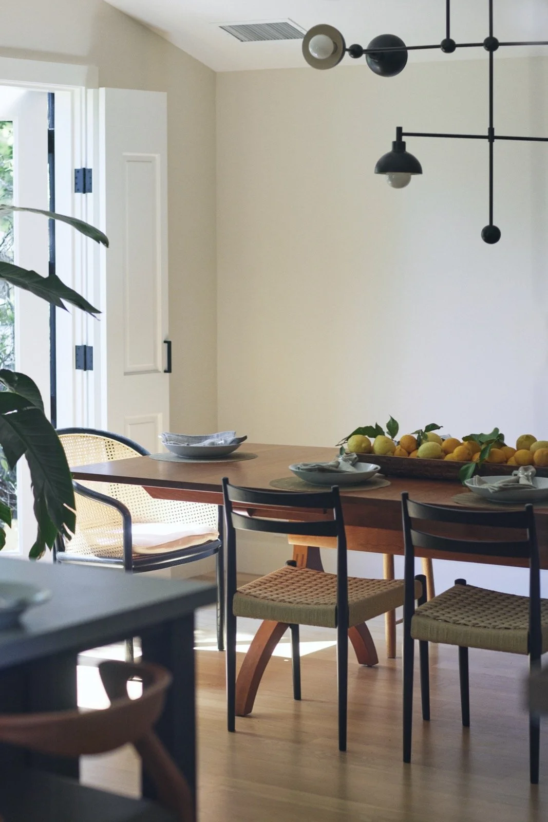 13 Dining Room_Y05A2365.jpg