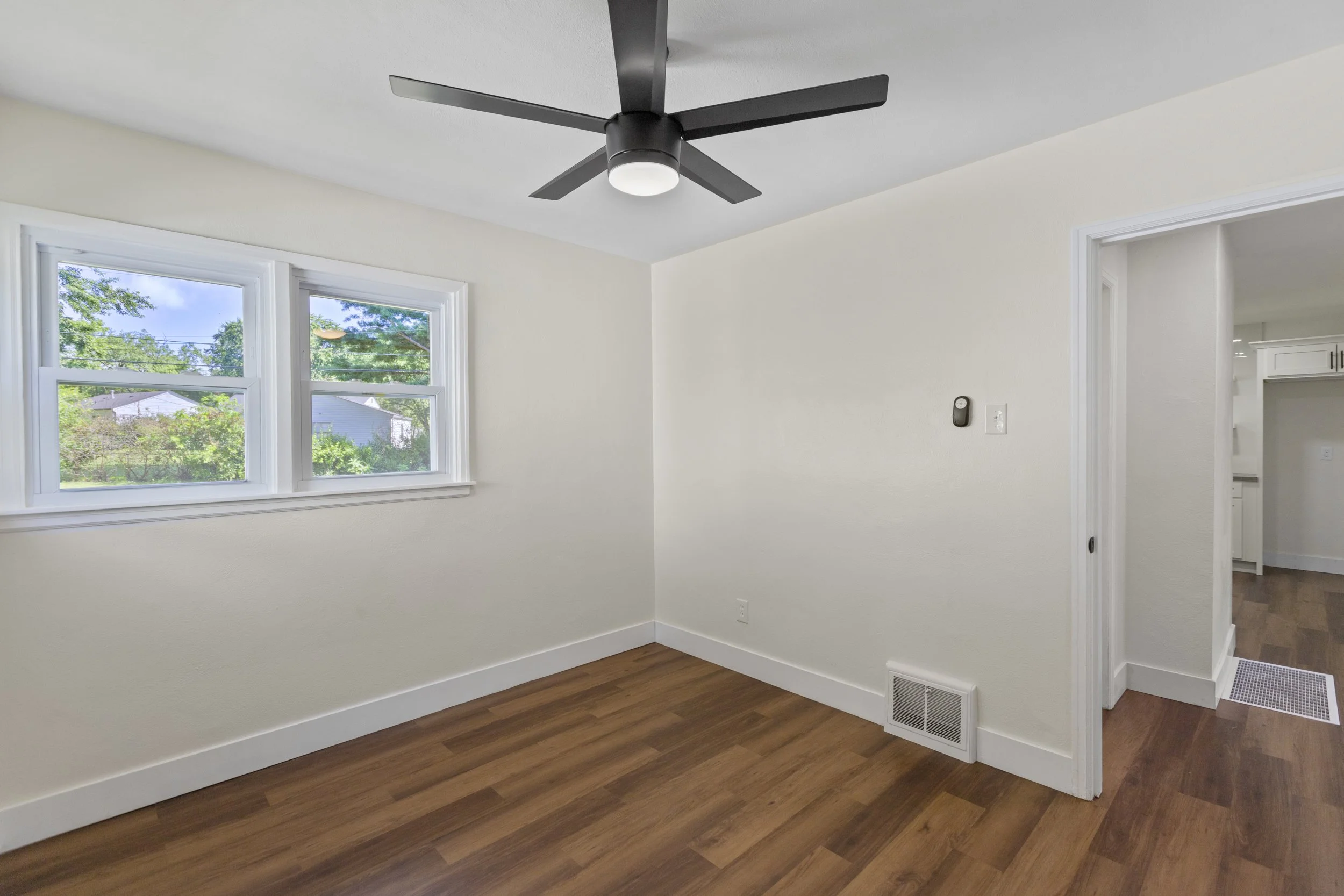 21_legacy_8591 ardelia ave. stl_1536.jpg