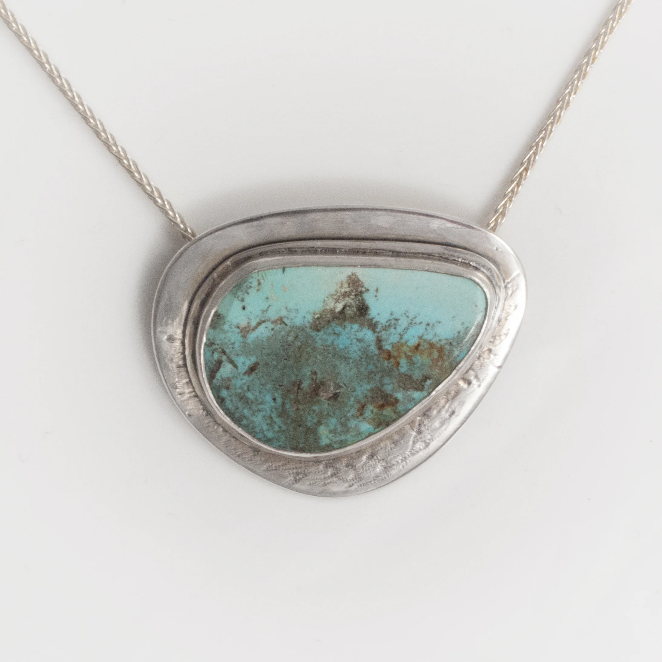 Mountain View Pendant