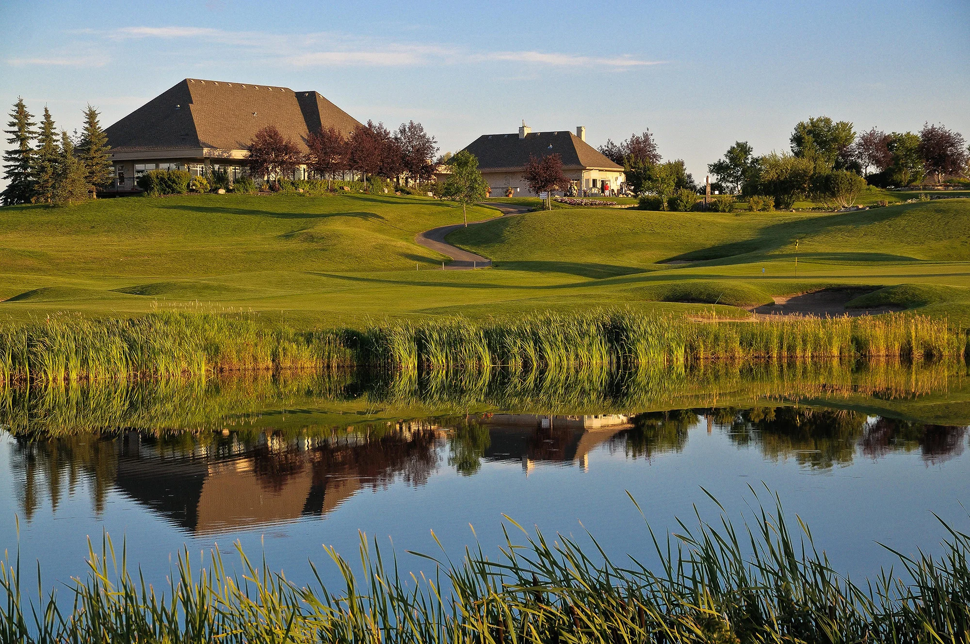 145281940-PzJcp8GE-clubhouse.jpg