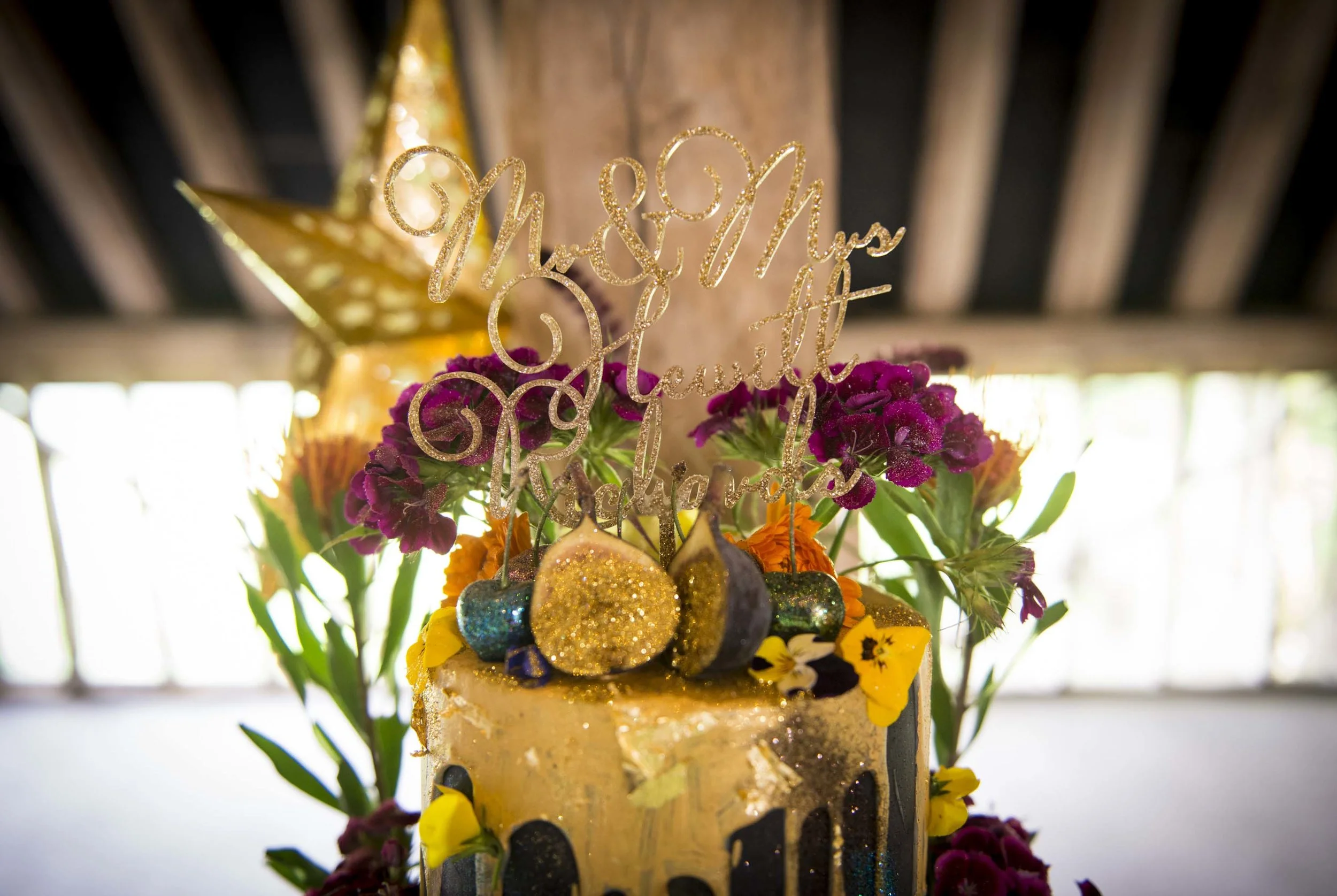 A Sussex Barn wedding with gorgeous original Art Deco touches created with heaps of creative passion... Fun, relaxed and rustic outdoor wedding photography in a Sussex barn. The sun shone on this lovely wedding between Jenny and Louis making for some truly beautiful photos.