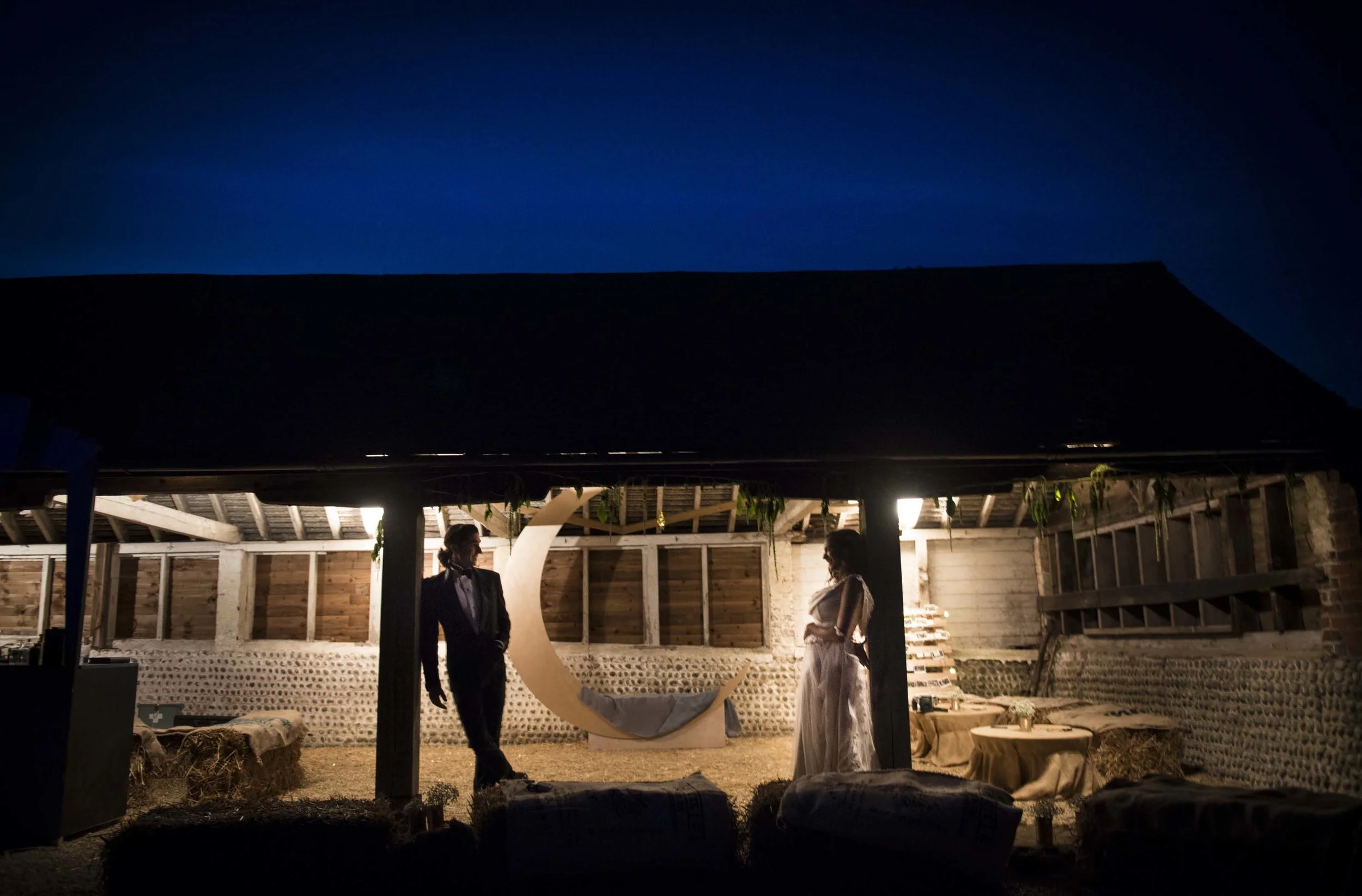 A Sussex Barn wedding with gorgeous original Art Deco touches created with heaps of creative passion... Fun, relaxed and rustic outdoor wedding photography in a Sussex barn. The sun shone on this lovely wedding between Jenny and Louis making for some truly beautiful photos.