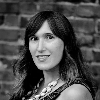 Erin_Rodoni_1_sqr BNW.jpg