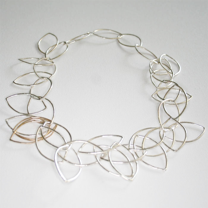 06leafnecklace.jpg