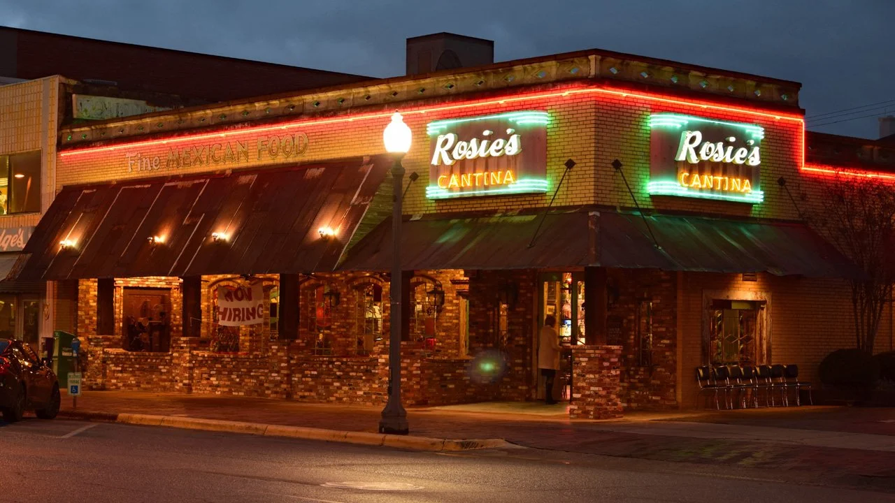 Rosie's Cantina at Night3720.jpg