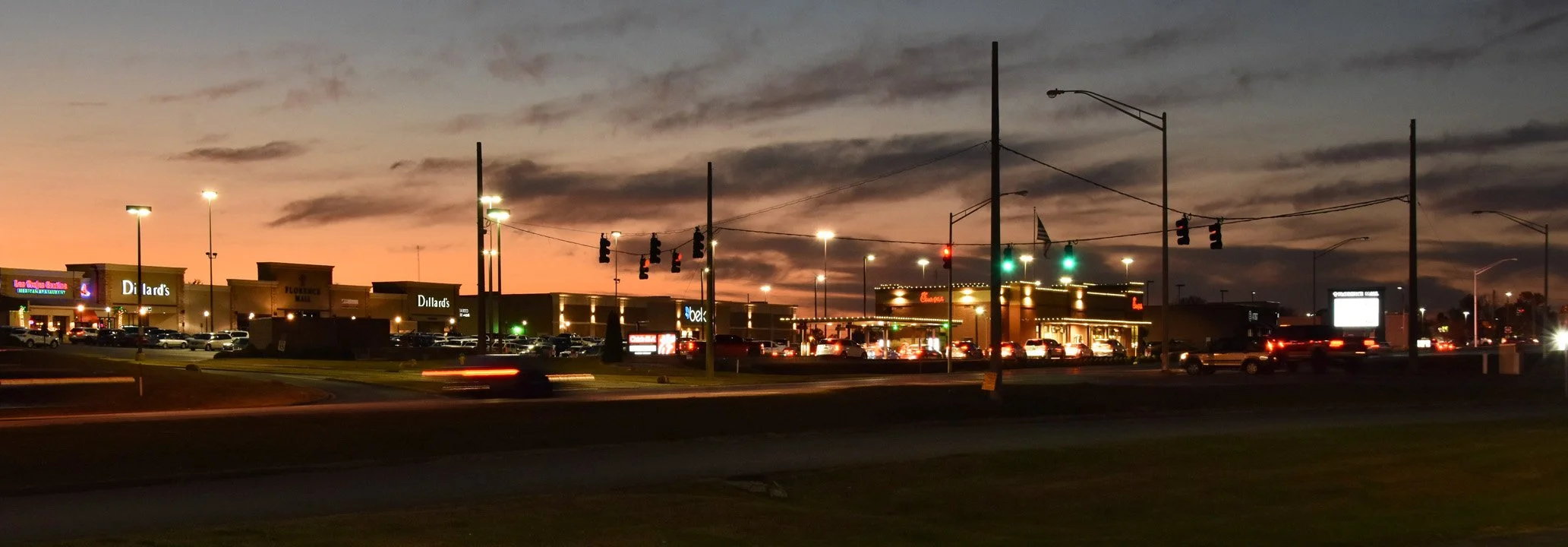 Cox Creek Parkway at Night720.jpg