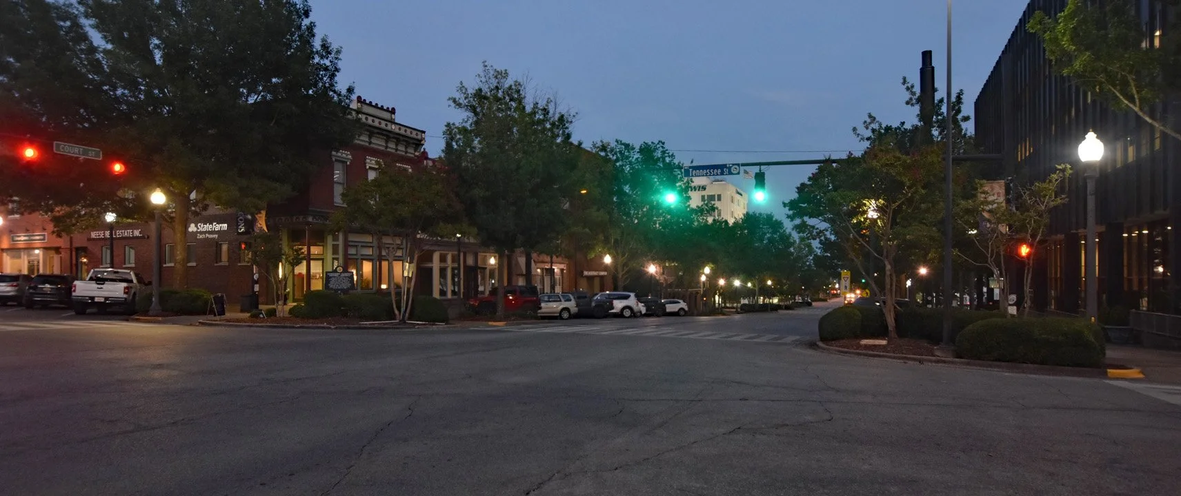 Court Street Nightscape6720.jpg