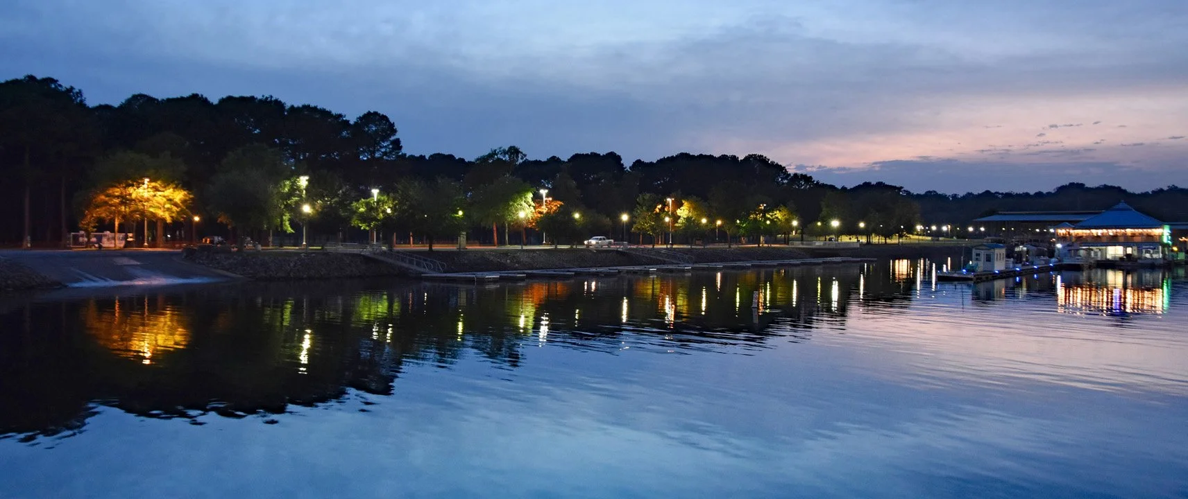 Dusk by the Marina8720.jpg