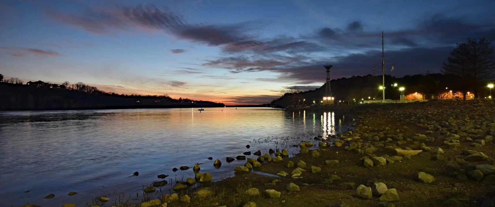 Last Light by the Tennessee17720.jpg