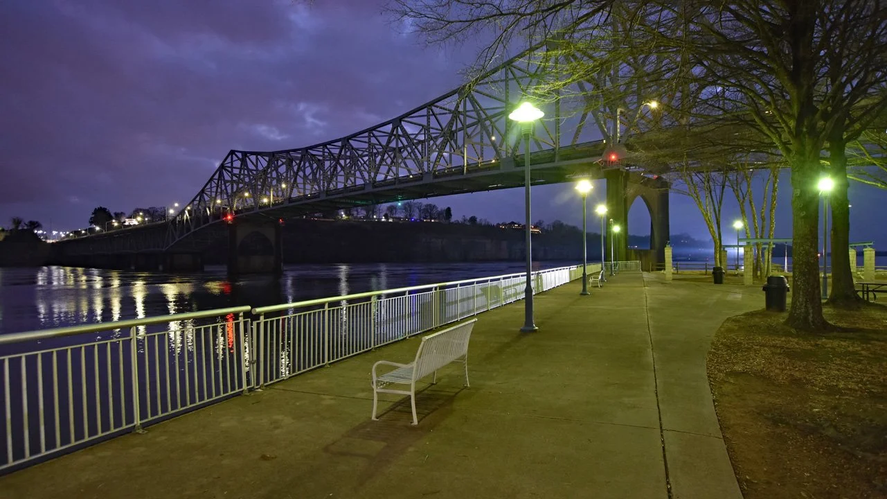 Barge Lights by the Pointe7720.jpg