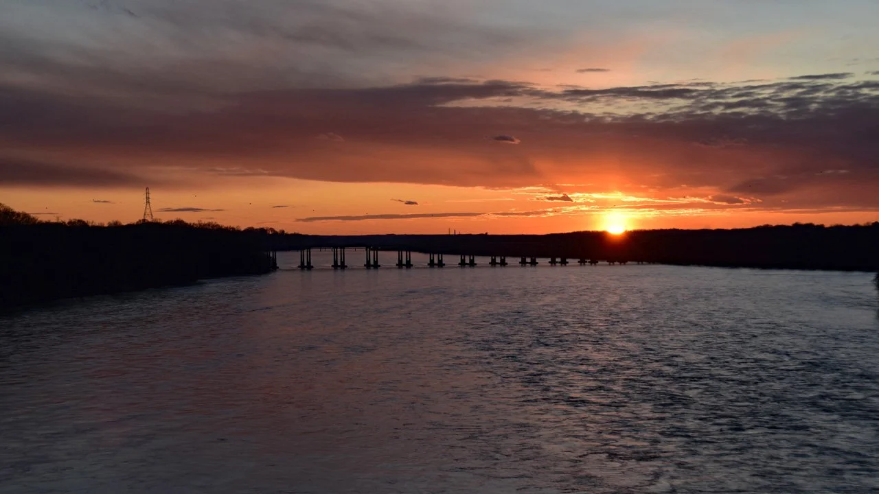 Singing River Sunset2720.jpg