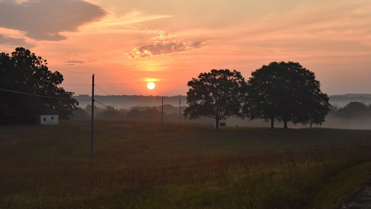 Sunrise on the Farm2720.jpg