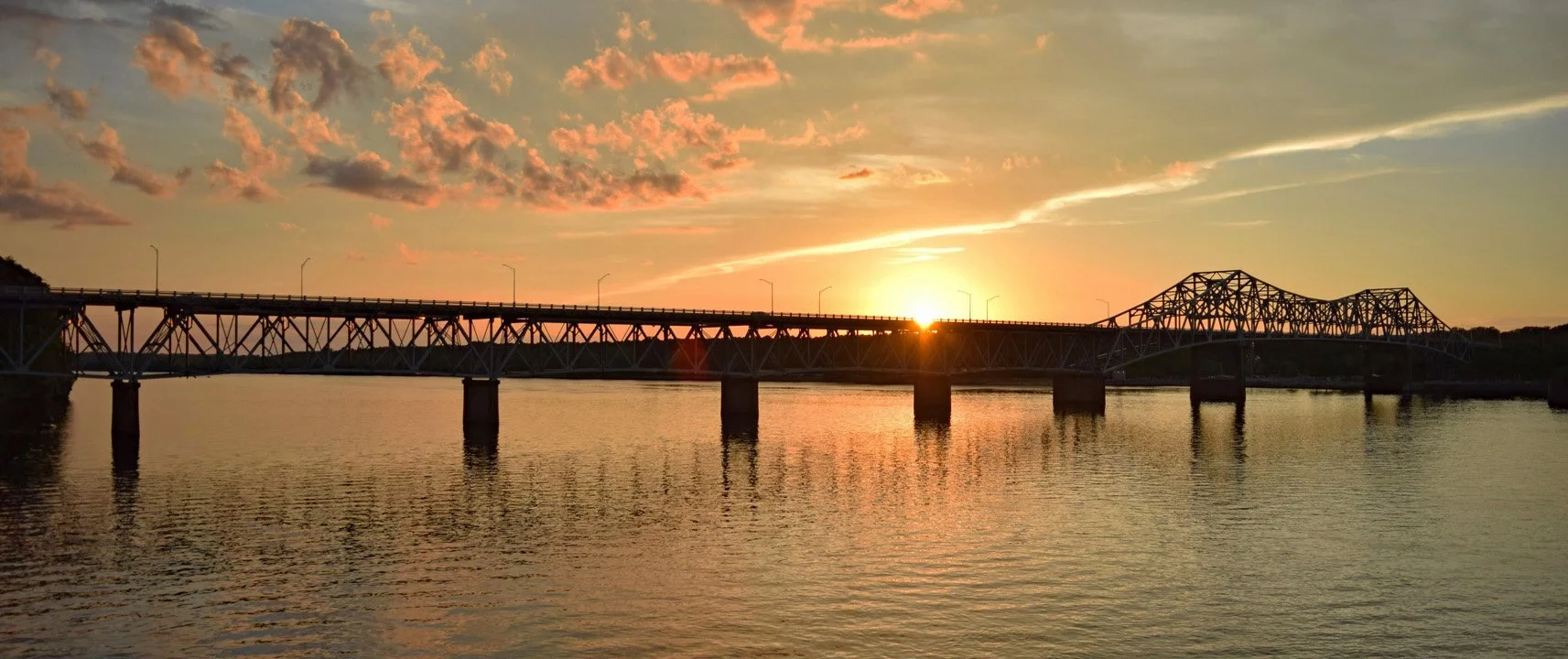 Sunset beyond the O'Neal5720.jpg