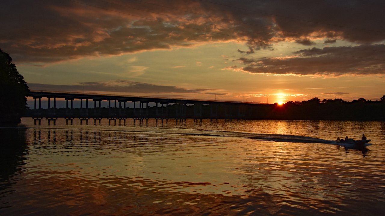Sunset Cruise on the Tennessee4720.jpg
