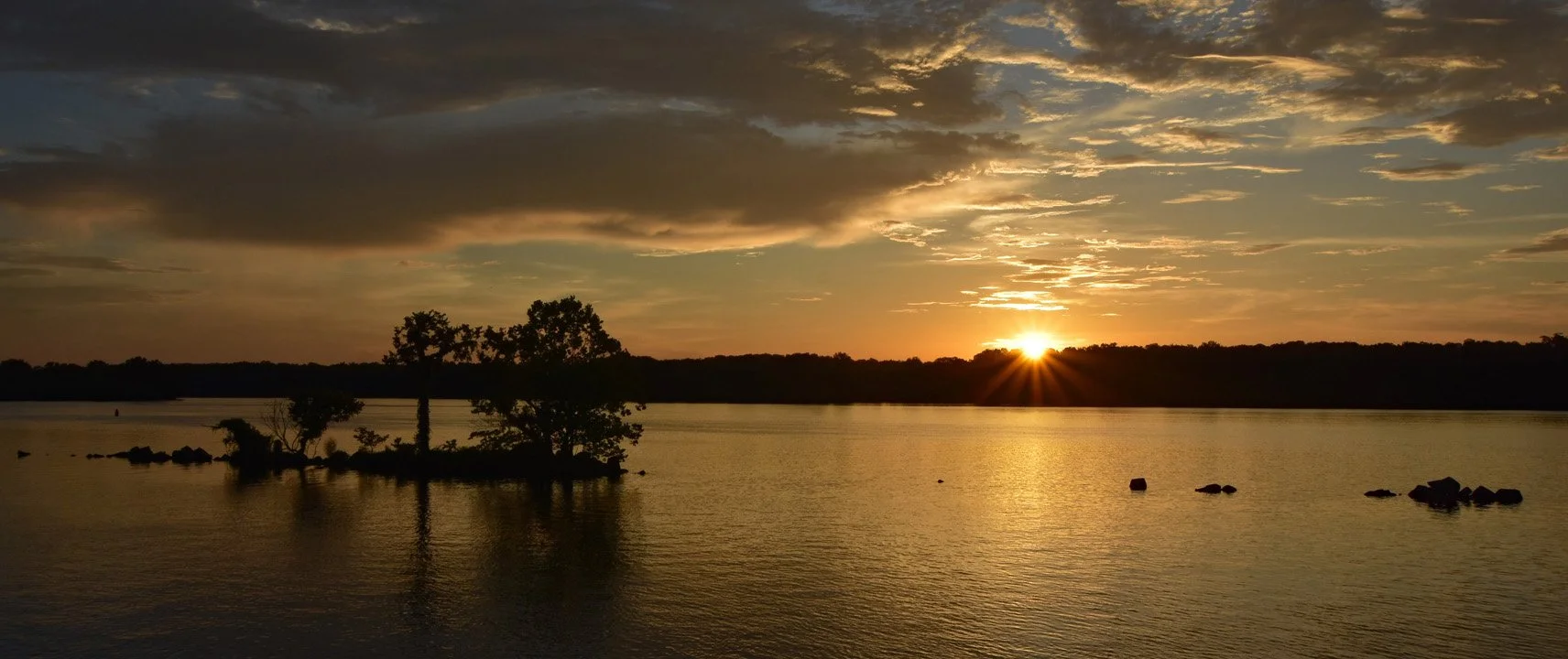 Riverfront Sunset720.jpg