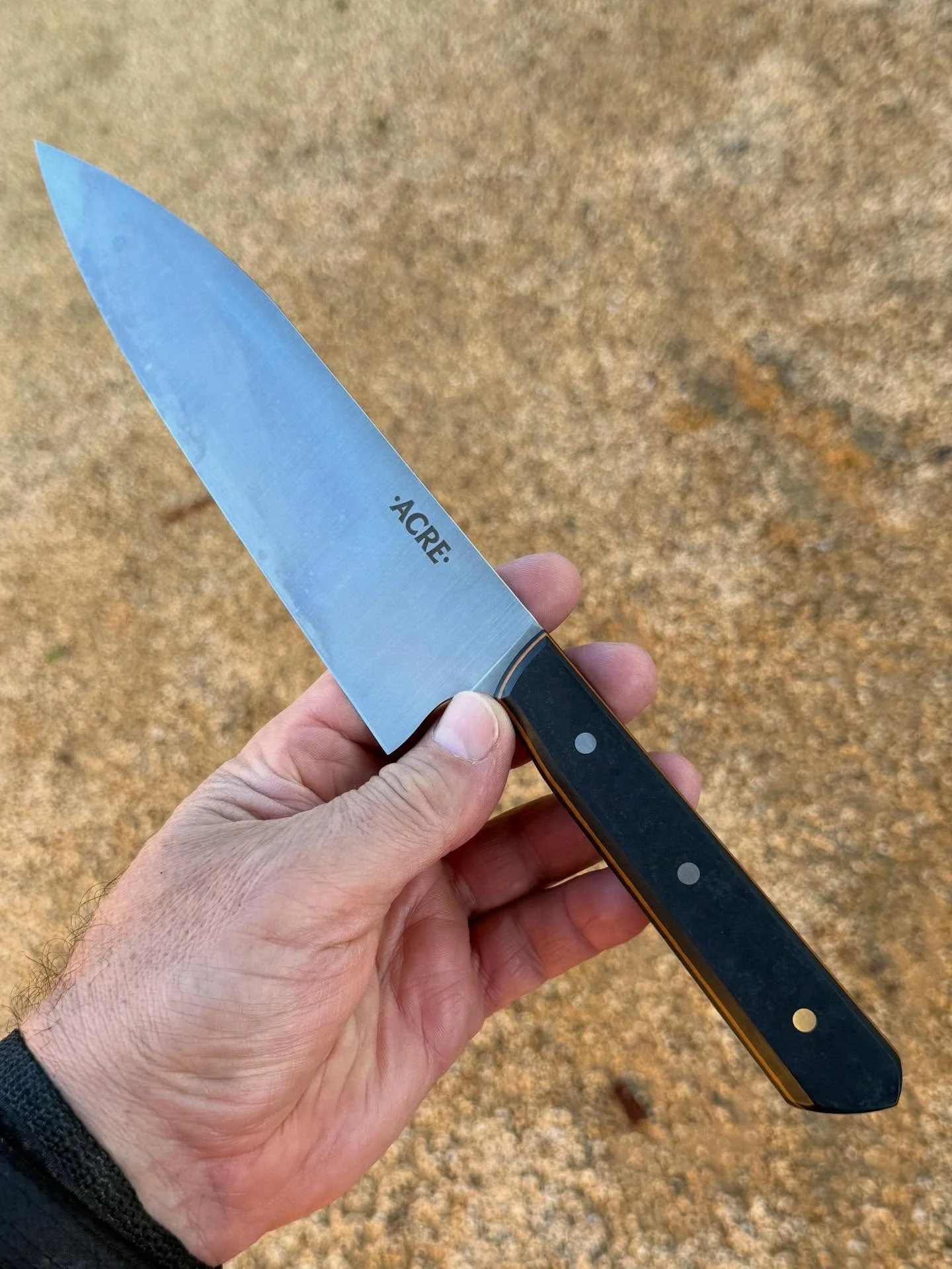 One of the first real knife maestros we ever met was @jspake at our first Blade Show in 2015. Jeremy&rsquo;s artistry and attention to detail absolutely blew us away. We&rsquo;d never seen anything like it. Maybe that&rsquo;s why we walked away with 