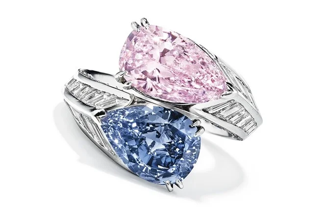 The Cartier crossover twin stone ring.
