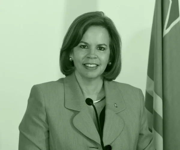 Evelyn Wever-Croes.jpg