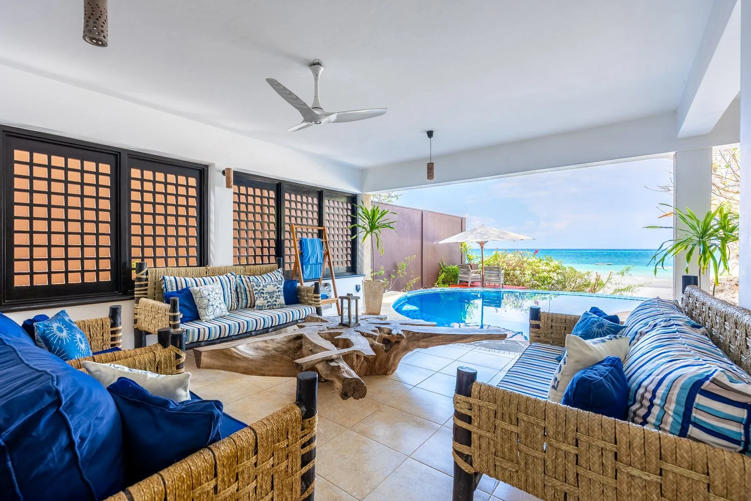 0013-Tequila Pool Cabana 2026-_A7V1712-HDR.jpg