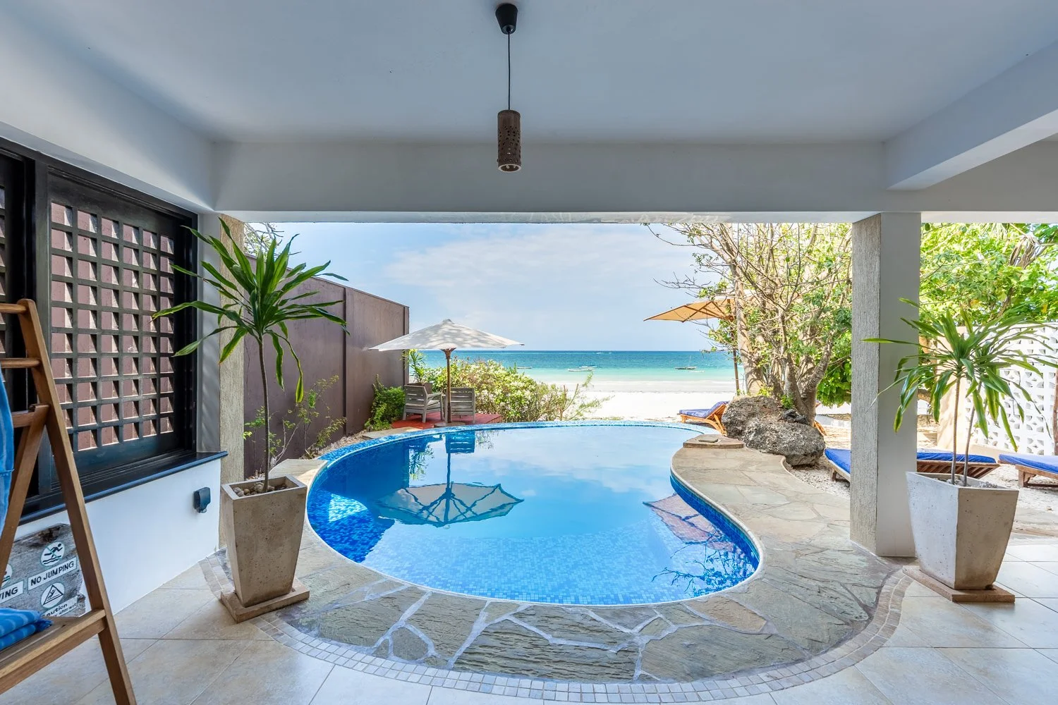 0015-Tequila Pool Cabana 2026-_A7V1718-HDR.jpg