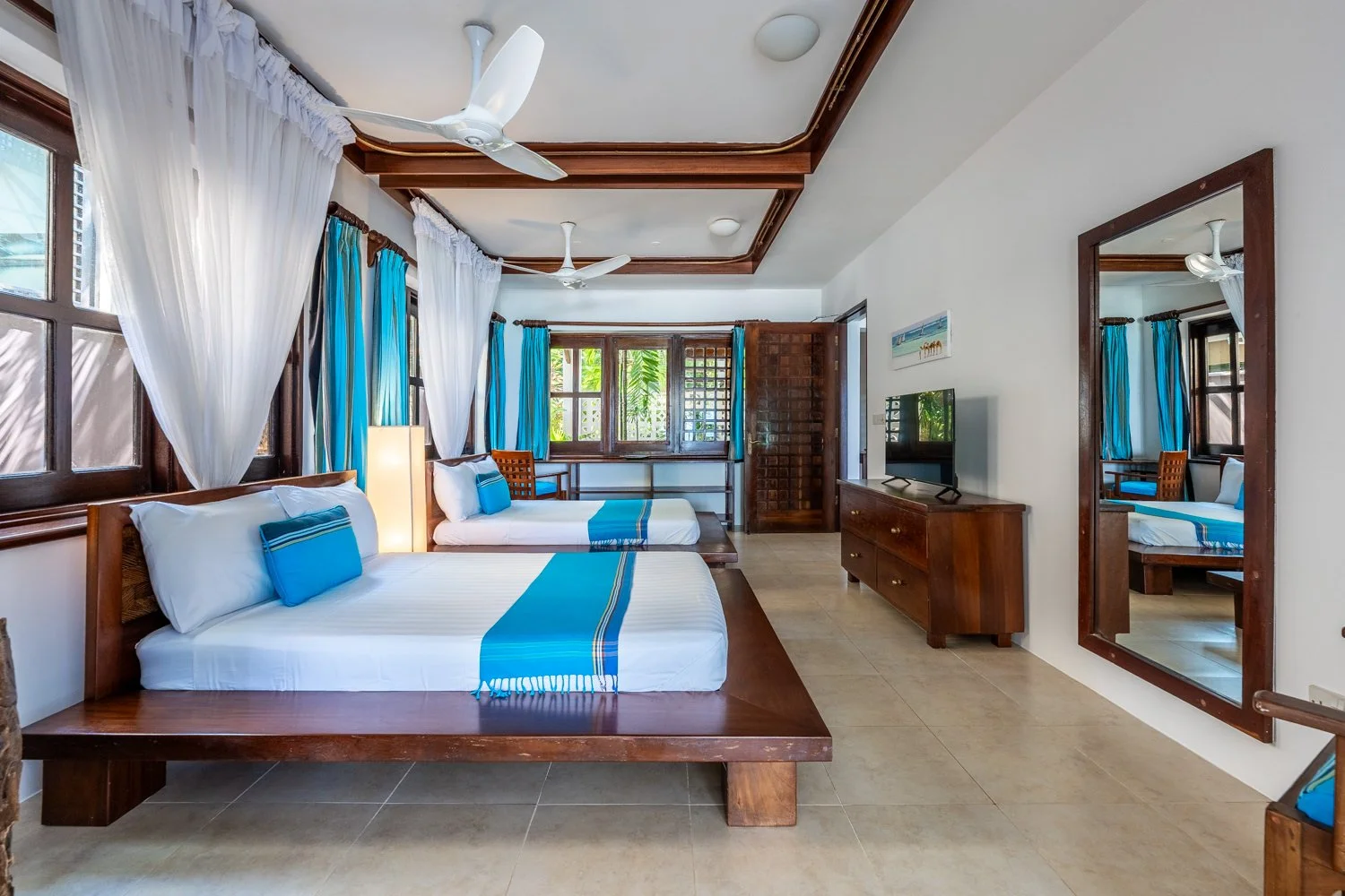 0033-Tequila Pool Cabana 2026-_A7V1790-HDR.jpg