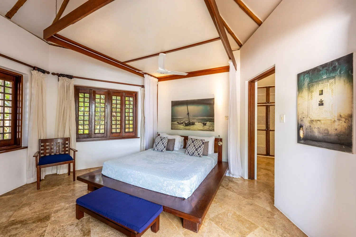 0027-Tequila Sunrise Villa 2026-_A7V3003-HDR.jpg