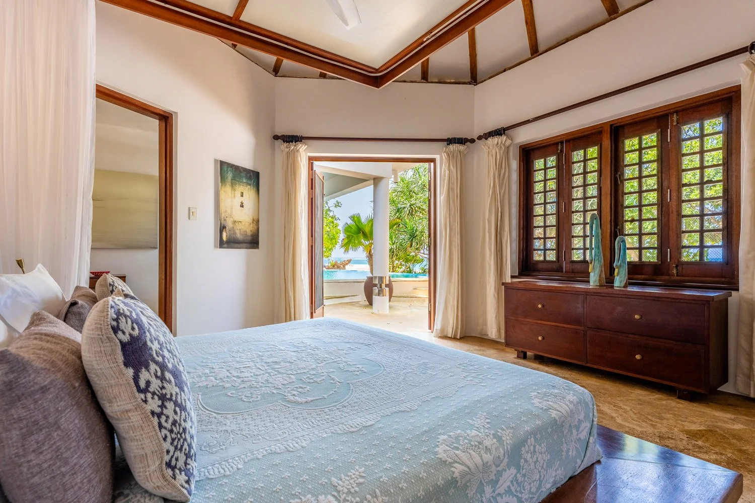 0030-Tequila Sunrise Villa 2026-_A7V3021-HDR.jpg