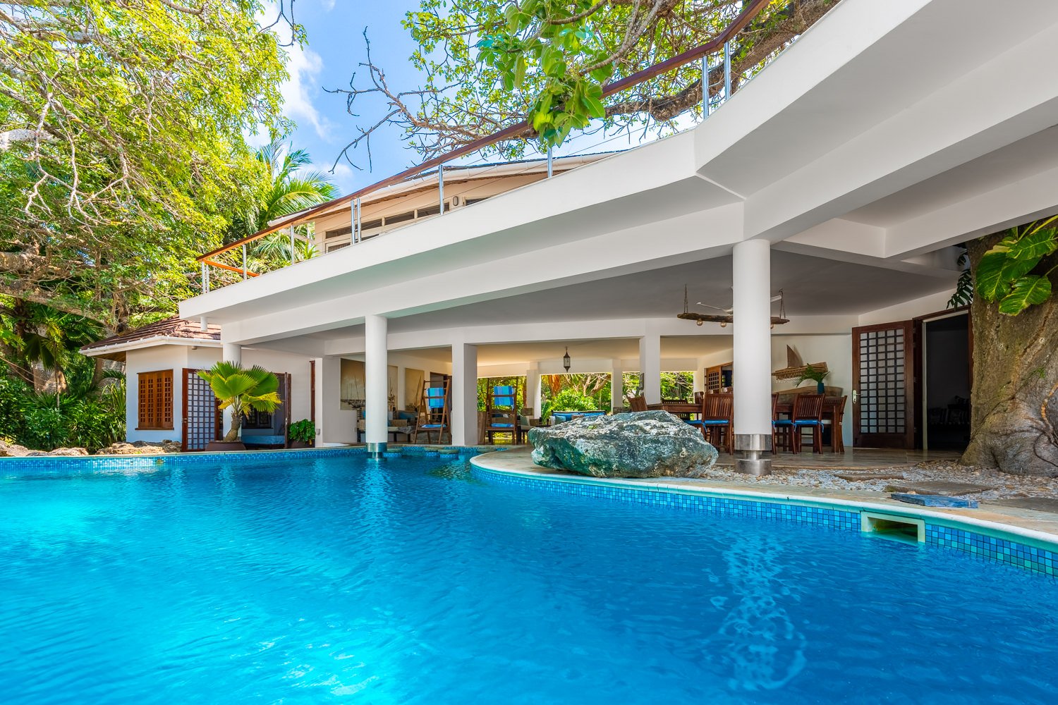 0042-Tequila Sunrise Villa 2026-_A7V3078-HDR.jpg