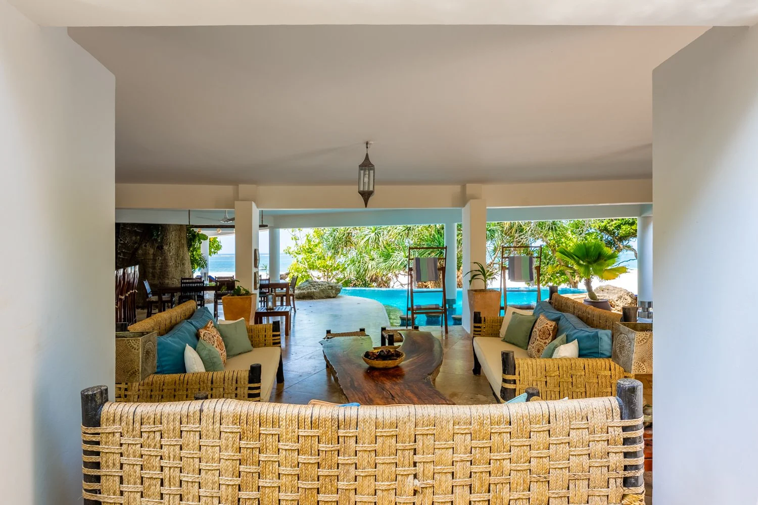 0055-Tequila Sunrise Villa 2026-_A7V3165-HDR.jpg