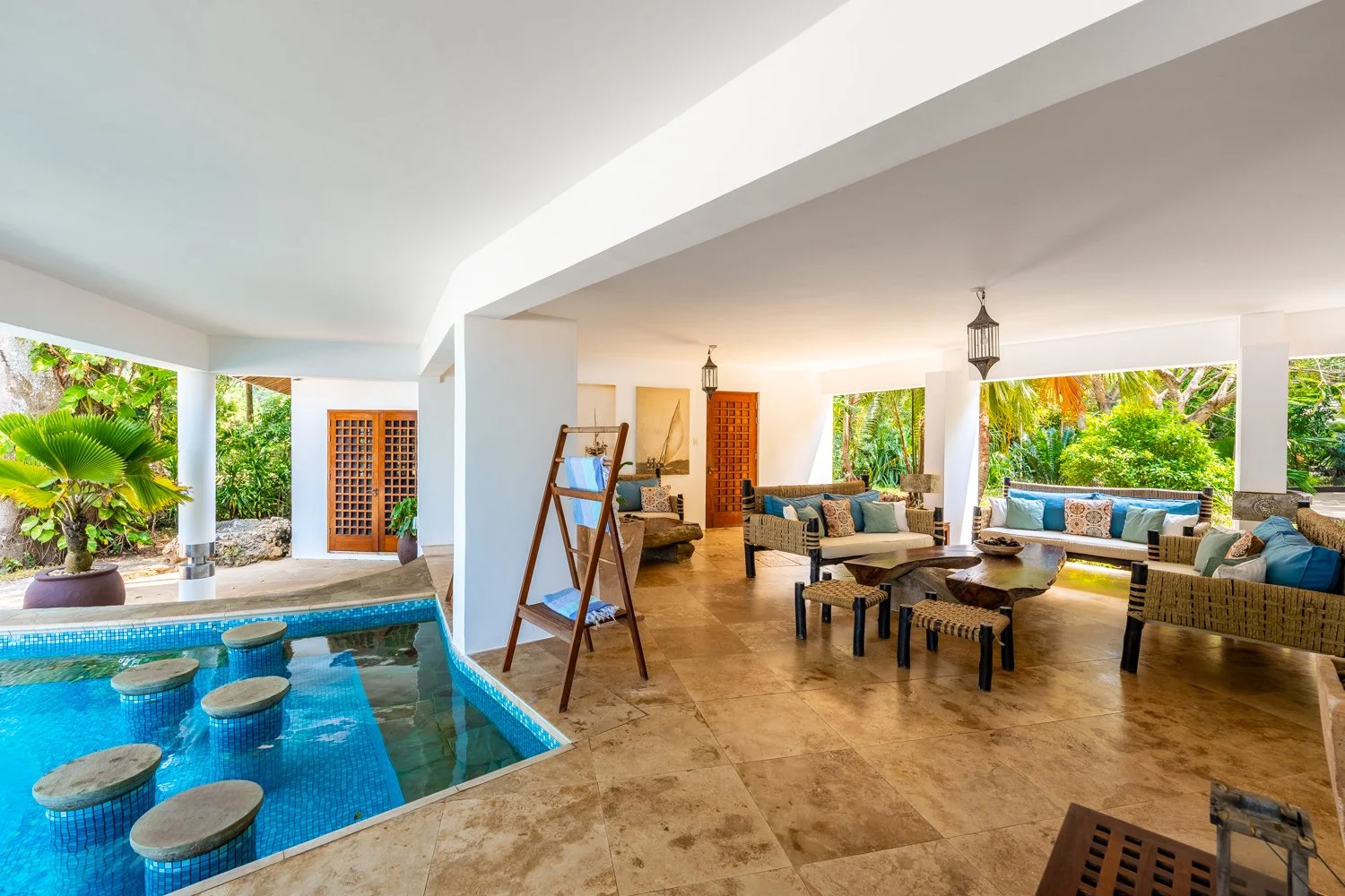 0064-Tequila Sunrise Villa 2026-_A7V3210-HDR.jpg