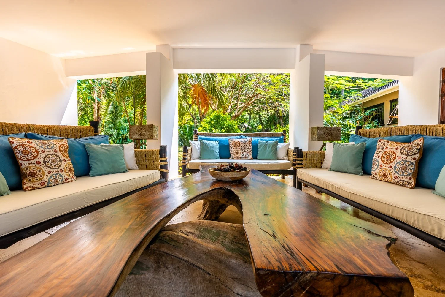 0068-Tequila Sunrise Villa 2026-_A7V3237-HDR.jpg