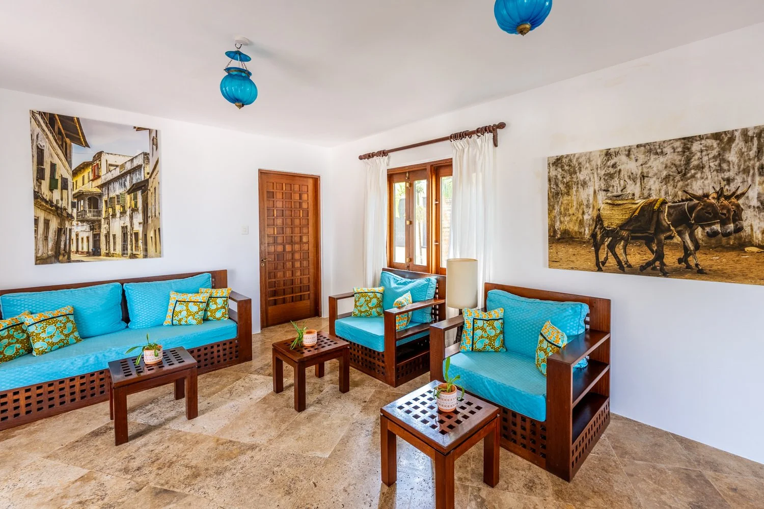 0103-Tequila Sunrise Villa 2026-_A7V3438-HDR.jpg