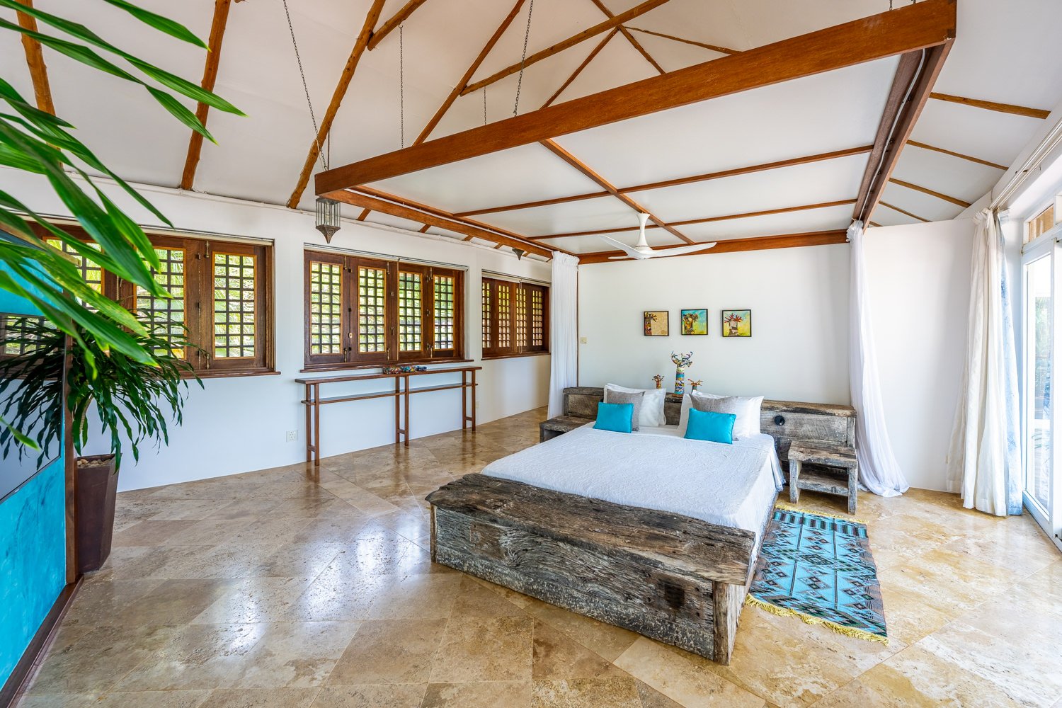 0111-Tequila Sunrise Villa 2026-_A7V3480-HDR.jpg