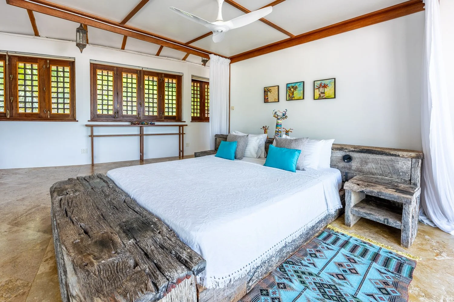 0114-Tequila Sunrise Villa 2026-_A7V3492-HDR.jpg