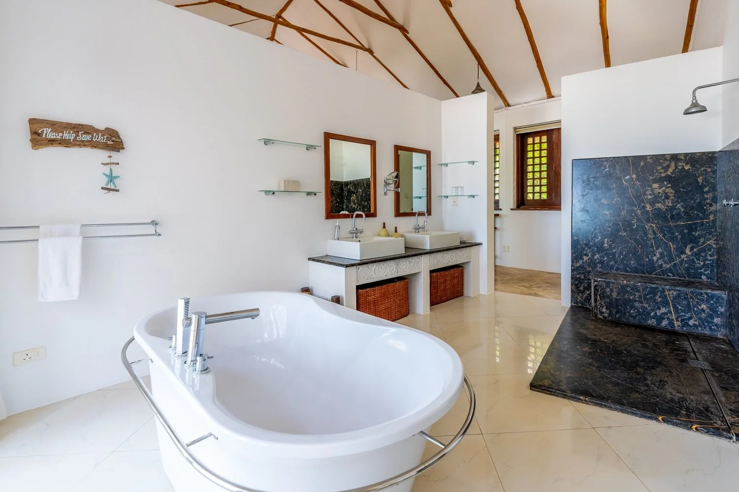 0120-Tequila Sunrise Villa 2026-_A7V3540-HDR.jpg