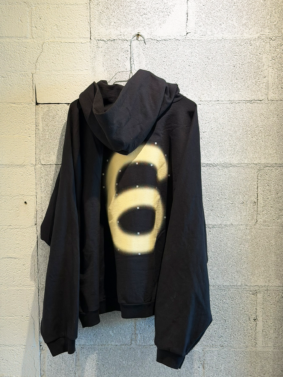 black hoodie 2.png