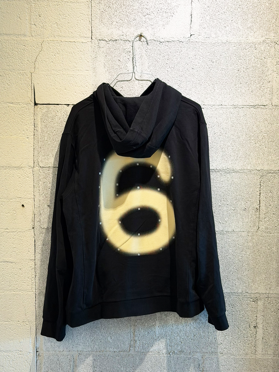 black hoodie, back.png