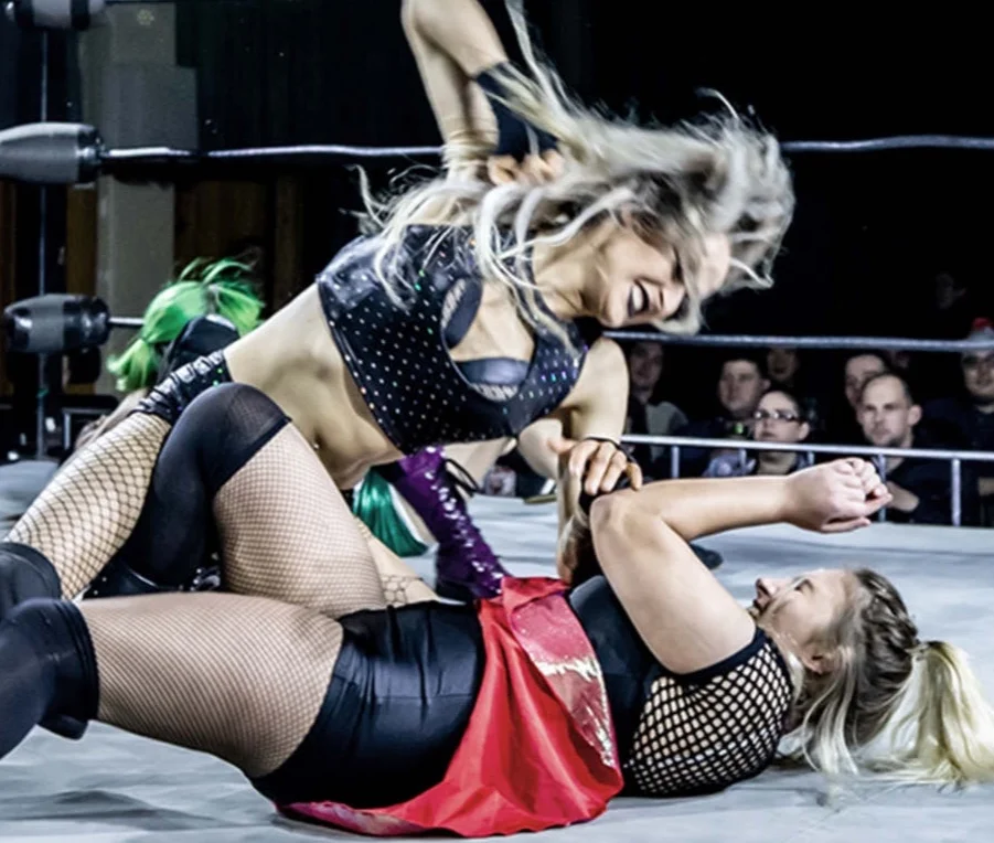 Avary v Izzy Shaw at Underworld Wrestling
