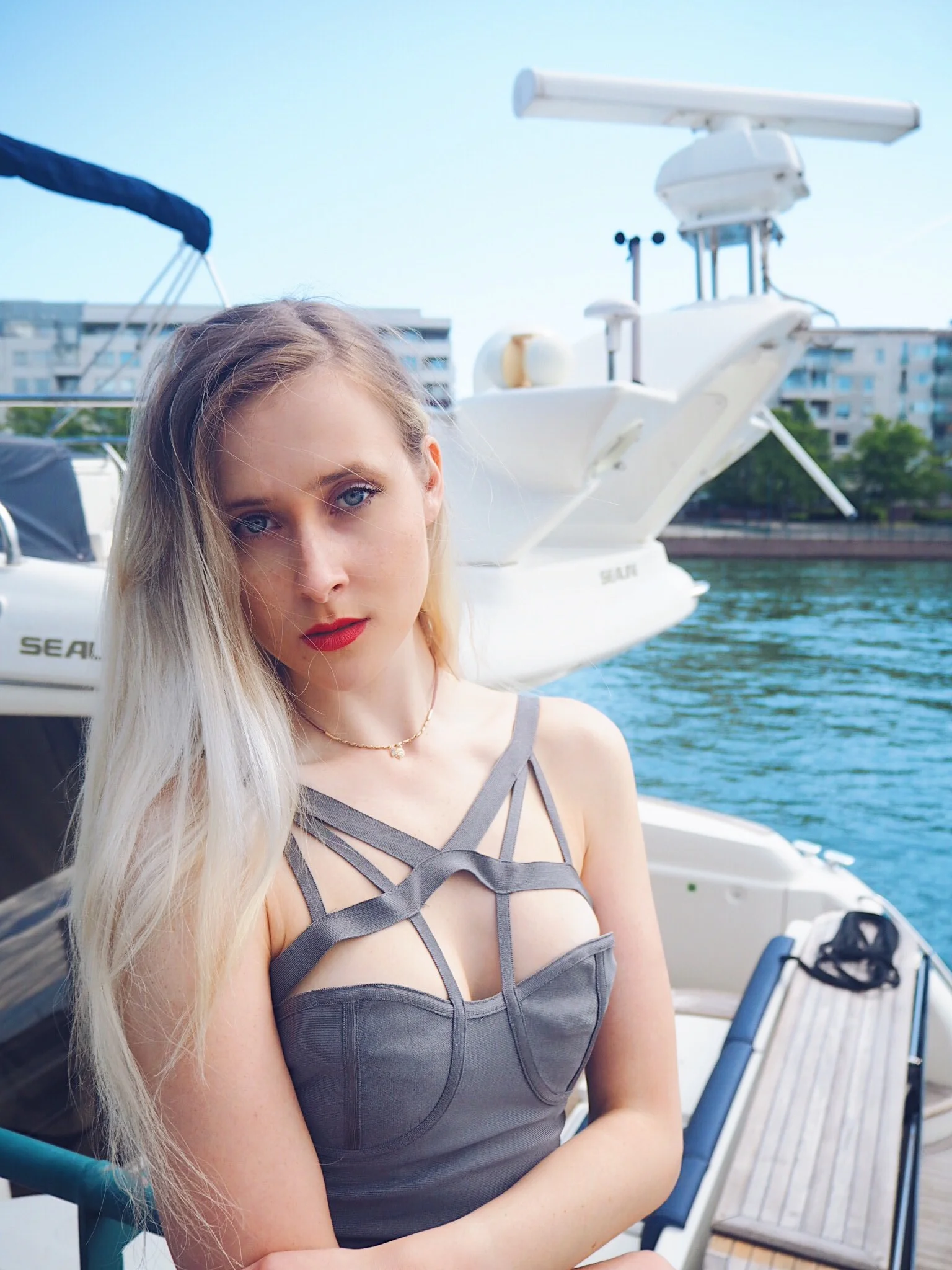 yachtmodel-4.jpg