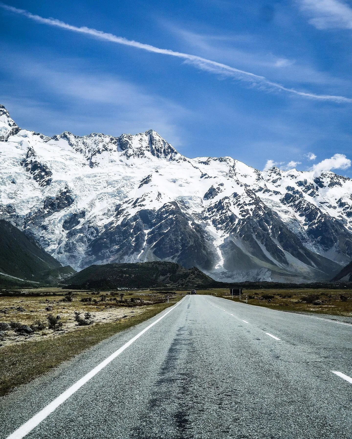 The road to Mt Cook.