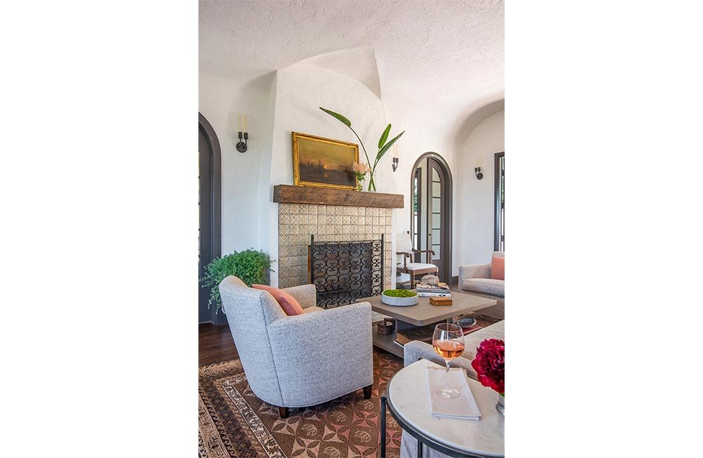 Spanish-Revival-Style-Living-room.jpg