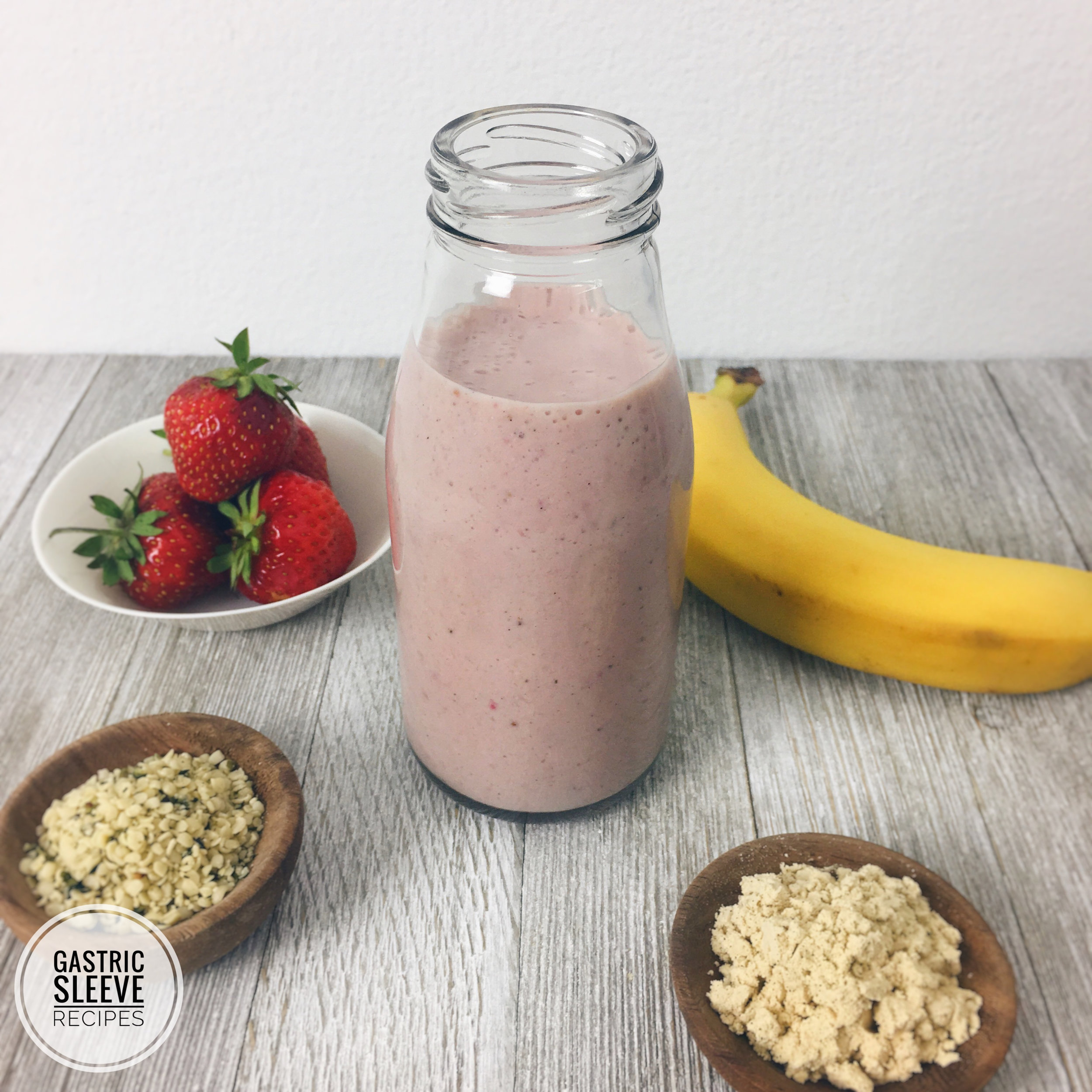 fresa-banana-proteína-smoothie-wm.jpg